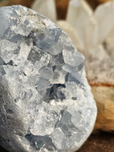 Load image into Gallery viewer, Celestite raw egg