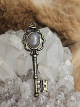 Load image into Gallery viewer, Black moonstone pendant