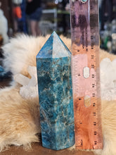 Load image into Gallery viewer, Blue apatite tower
