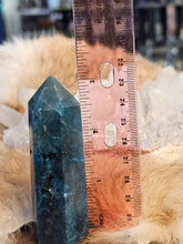 Load image into Gallery viewer, Blue apatite tower
