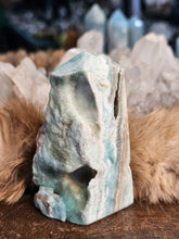 Load image into Gallery viewer, Blue aragonite tower
