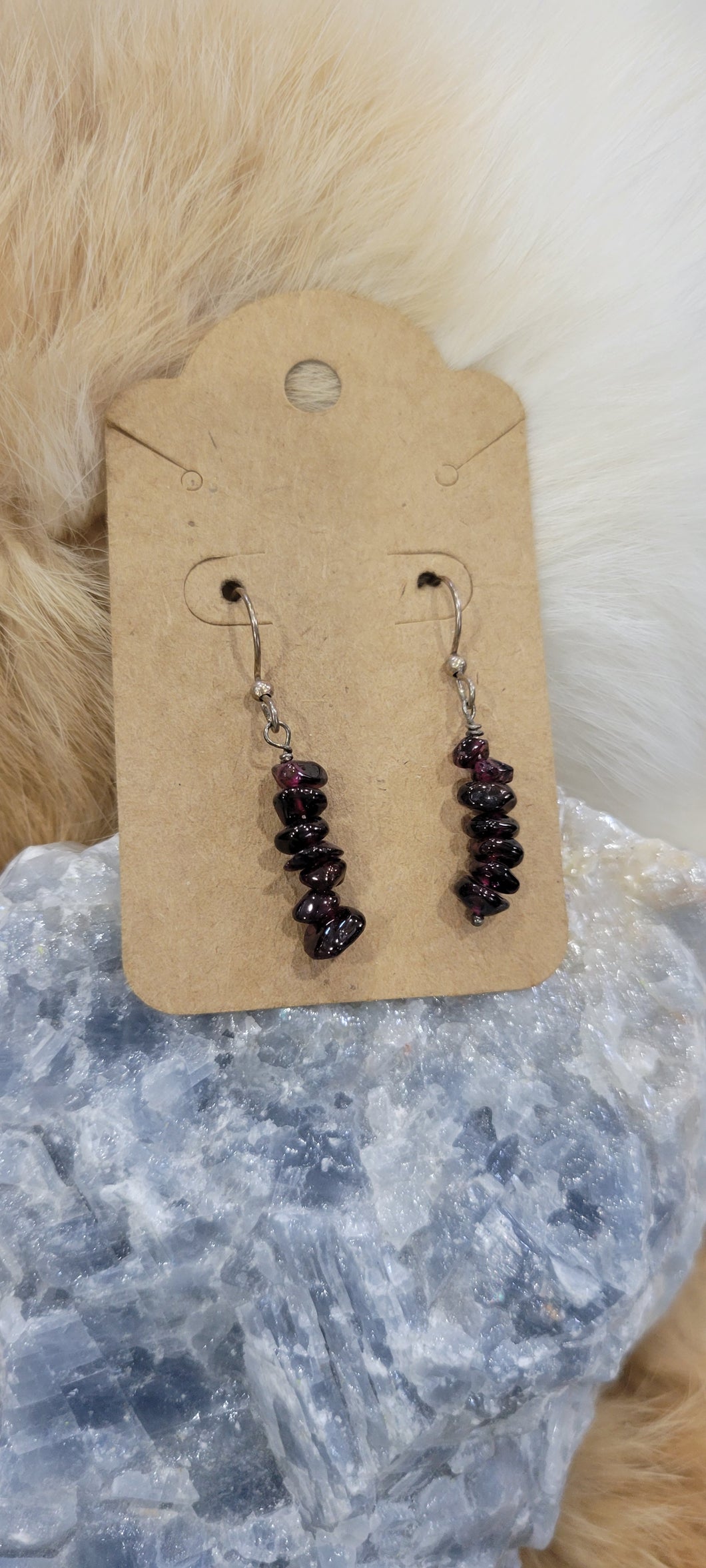 Garnet string fashion earrings