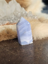 Load image into Gallery viewer, Blue lace agate
