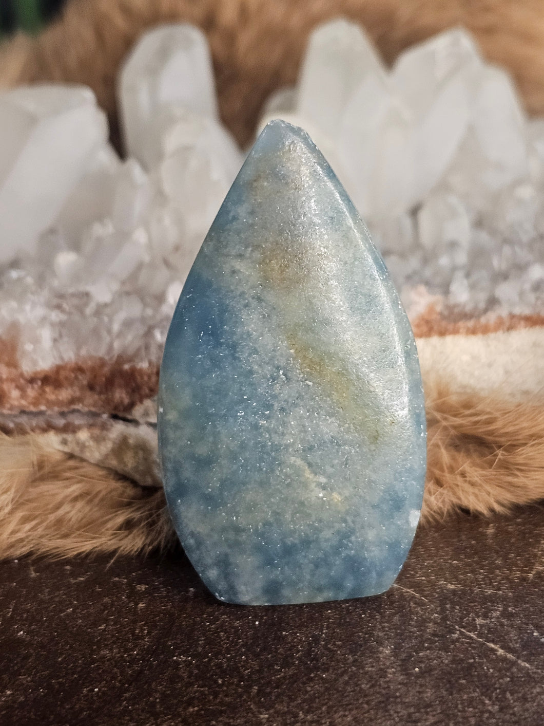 Blue onyx free form