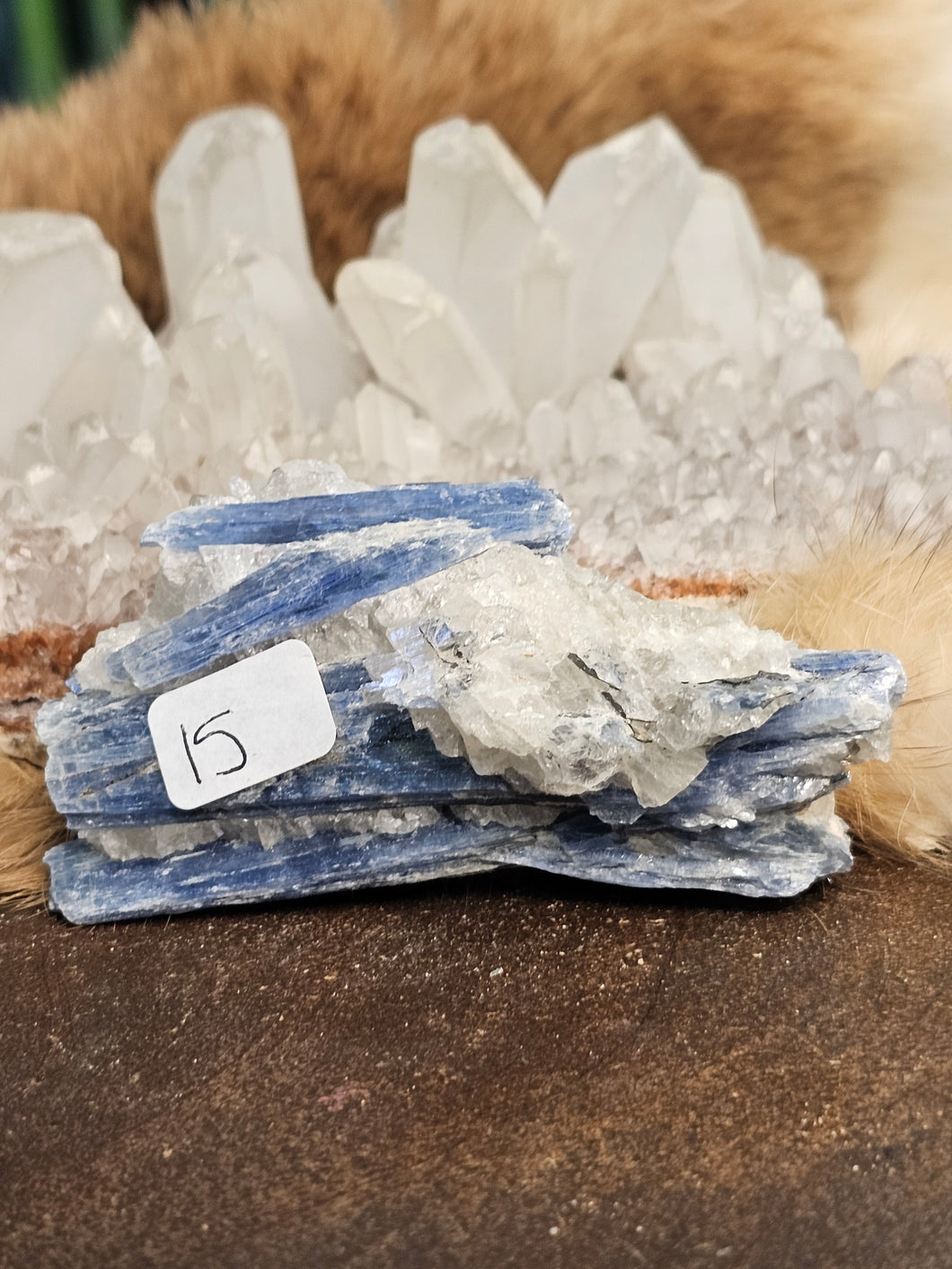 Raw kyanite