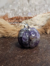 Load image into Gallery viewer, Amethyst pumpkin with silver stem
