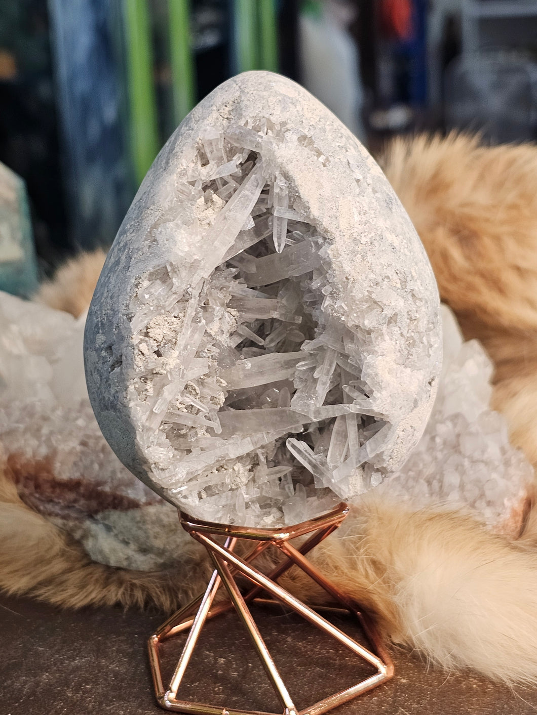 Huge Celestite raw egg