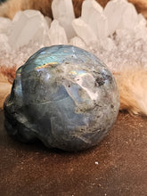 Load image into Gallery viewer, Labradorite skull blue flash
