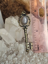 Load image into Gallery viewer, Black moonstone pendant
