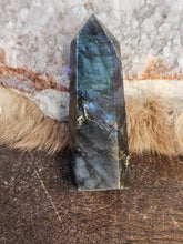 Load image into Gallery viewer, Labradorite tower
