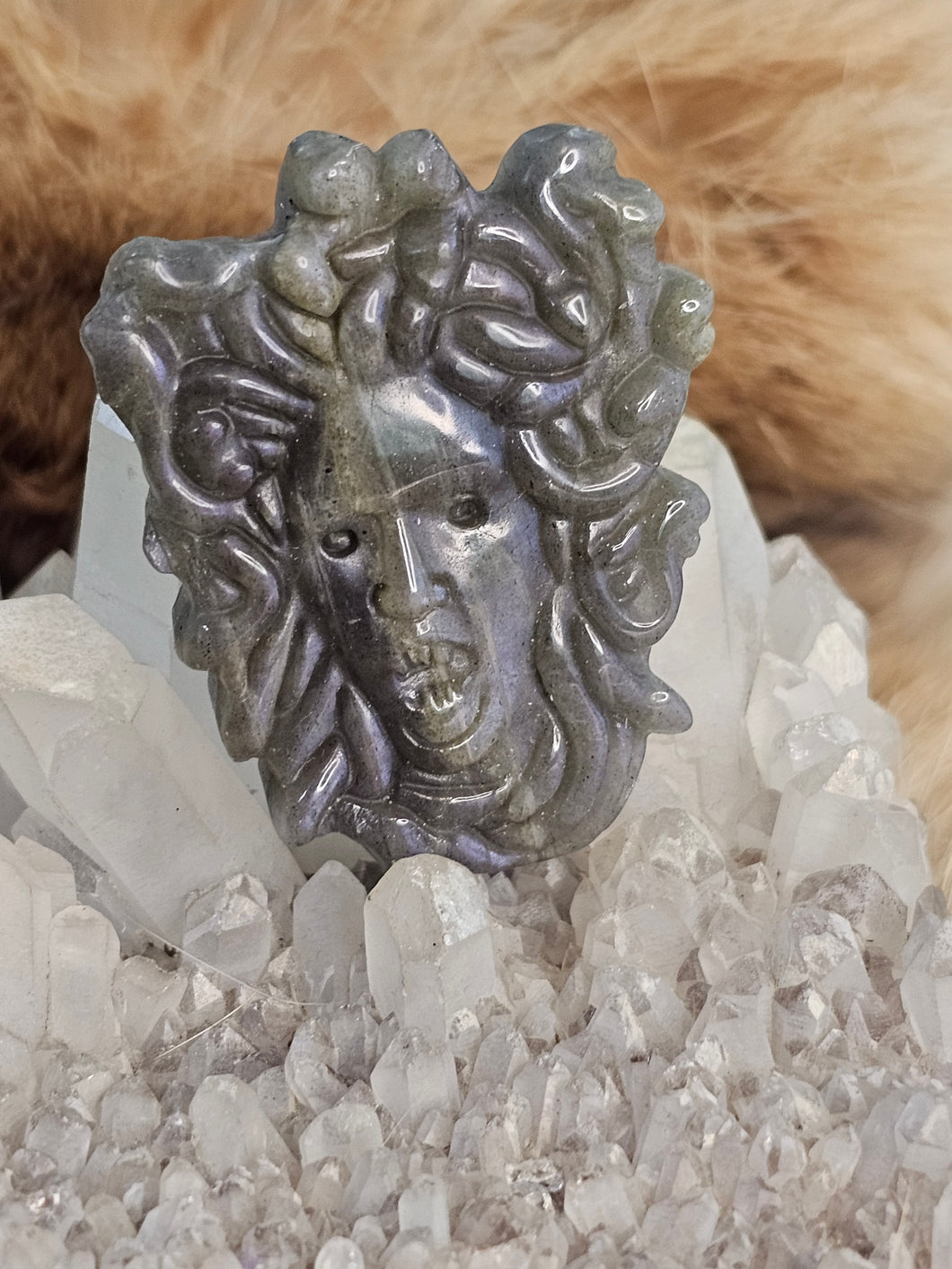 Labradorite medusa