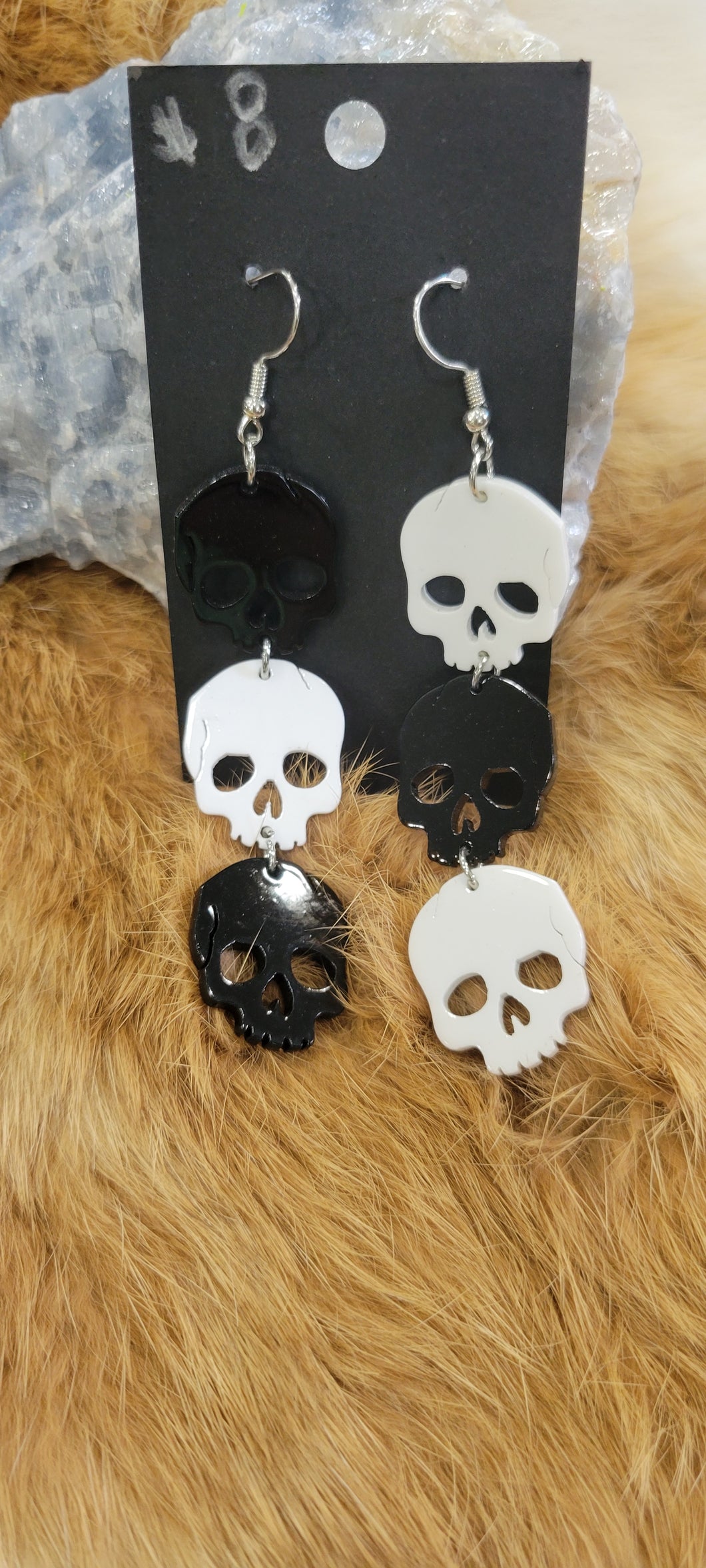 Black and White Skull fashion earrings