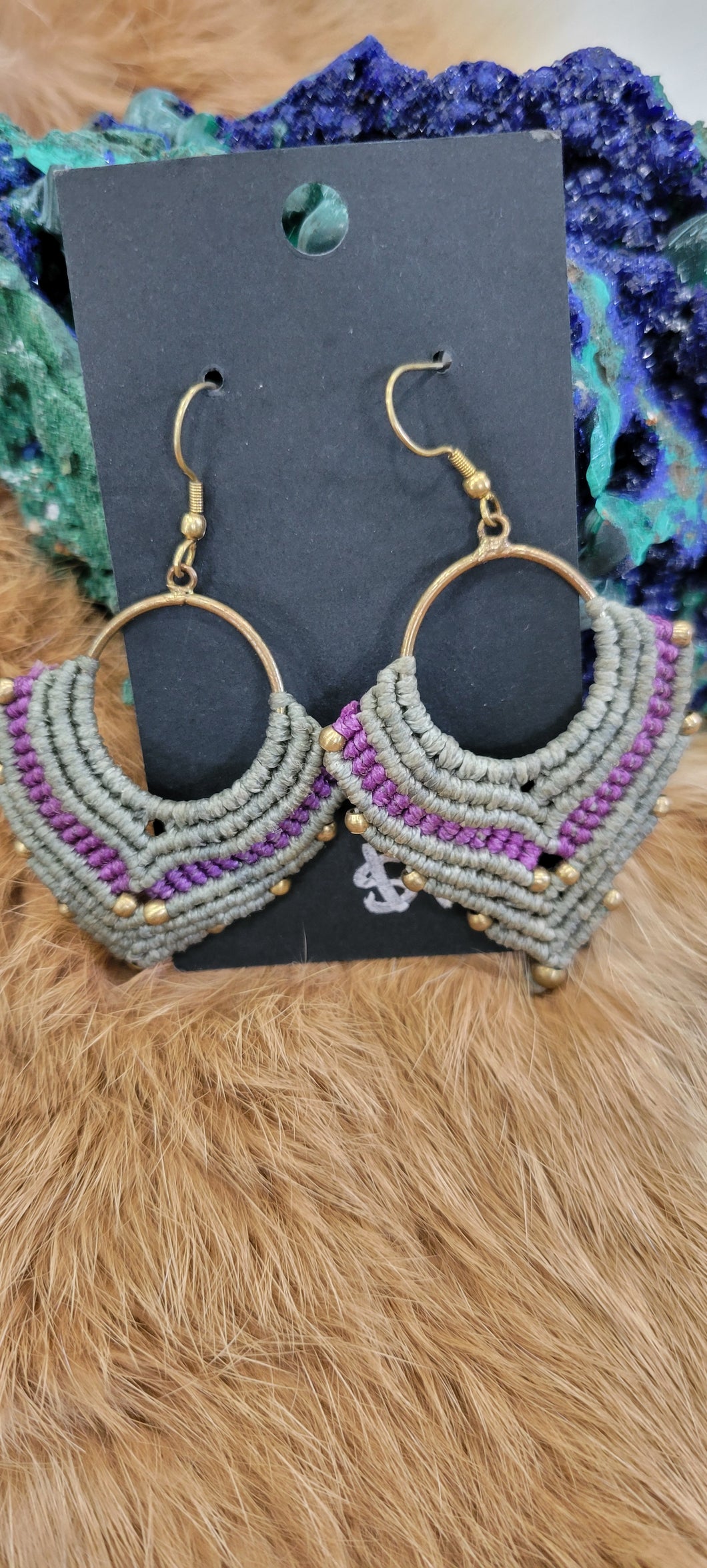 Macrame fashion earrings Grey with purple