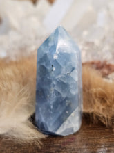 Load image into Gallery viewer, Blue calcite tower
